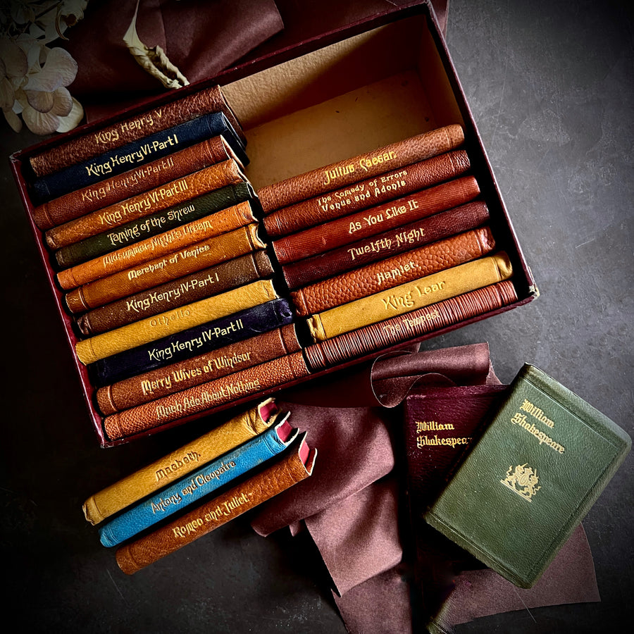 William Shakespeare — Miniature Works (24-Volume Set in Original Box | Leather Bound | c. 1920