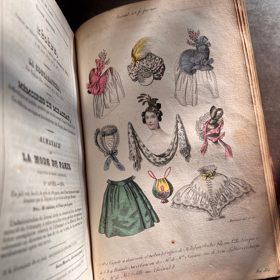 La Mode de Paris: Bulletin Officiel Des Modes (1833-1834) | Hand-Colored Plates