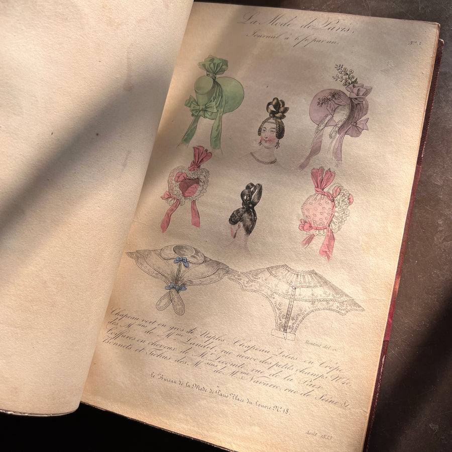 La Mode de Paris: Bulletin Officiel Des Modes (1833-1834) | Hand-Colored Plates