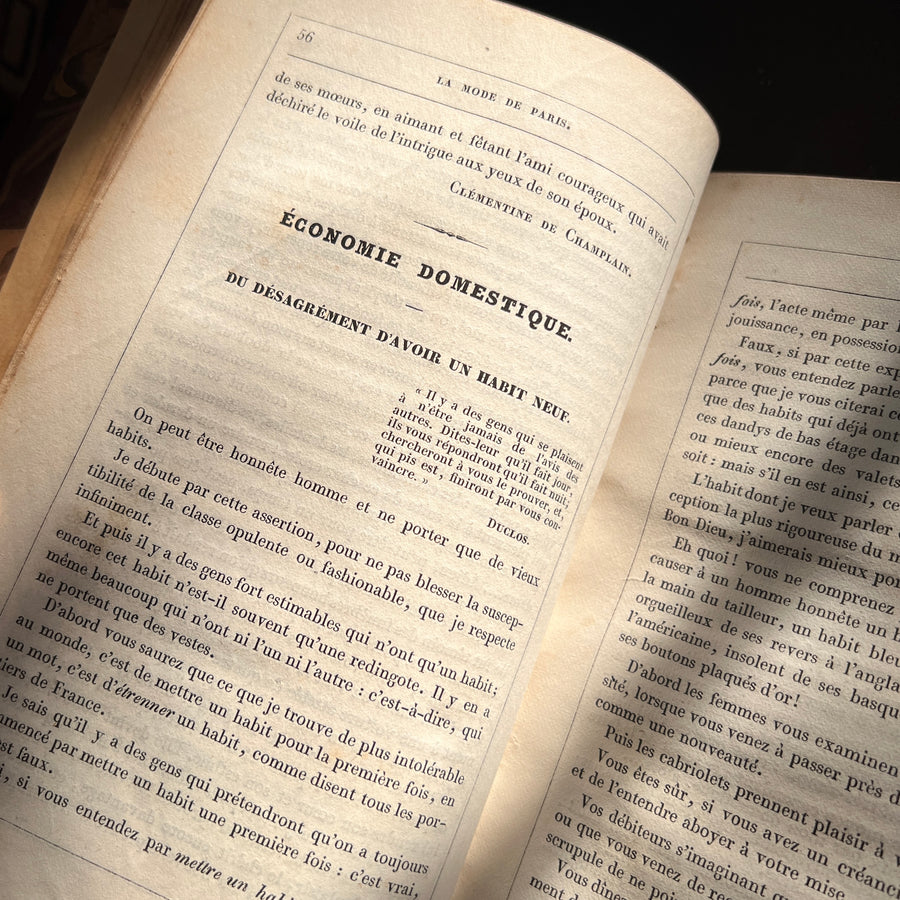 La Mode de Paris: Bulletin Officiel Des Modes (1833-1834) | Hand-Colored Plates