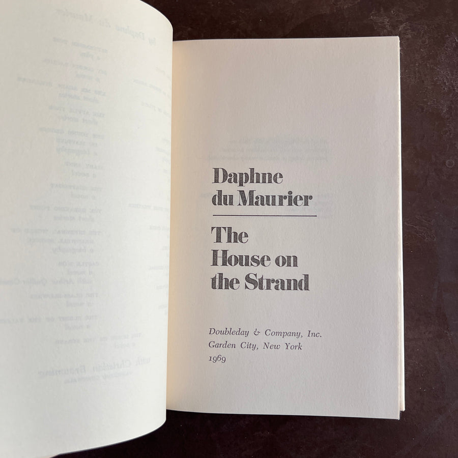 1969 - Daphne du Maurier- The House on the Strand