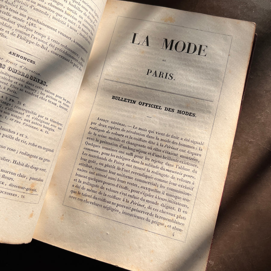 La Mode de Paris: Bulletin Officiel Des Modes (1833-1834) | Hand-Colored Plates