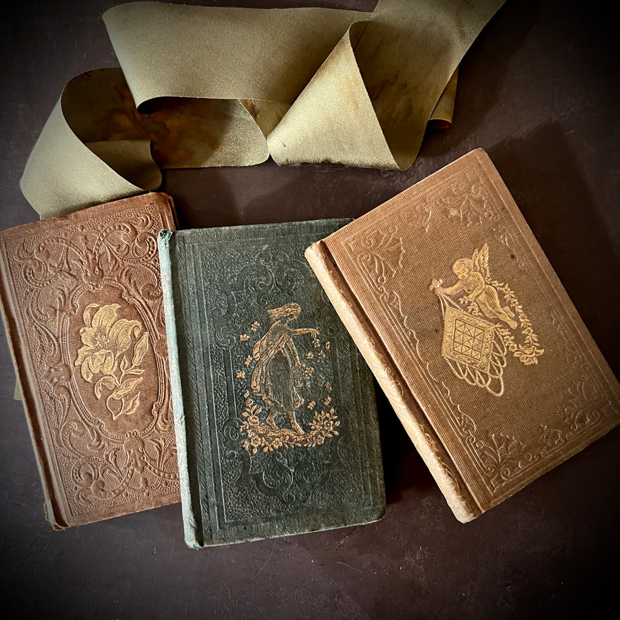Victorian Miniature Books – 19th-Century Gilt Gift Volumes of Poetry & Sentiment (1840s)