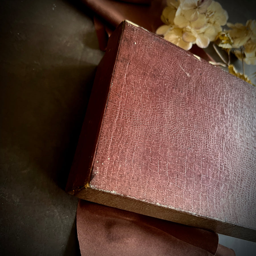 William Shakespeare — Miniature Works (24-Volume Set in Original Box | Leather Bound | c. 1920