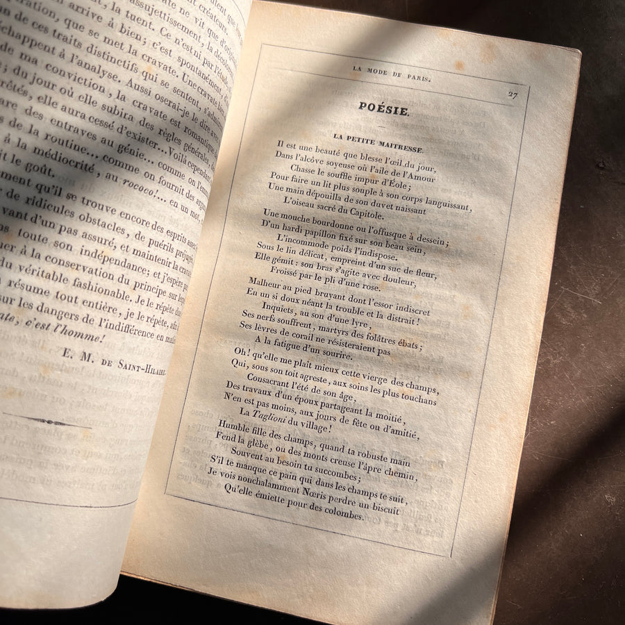 La Mode de Paris: Bulletin Officiel Des Modes (1833-1834) | Hand-Colored Plates