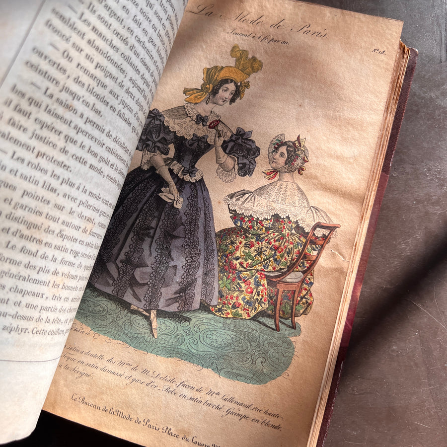 La Mode de Paris: Bulletin Officiel Des Modes (1833-1834) | Hand-Colored Plates