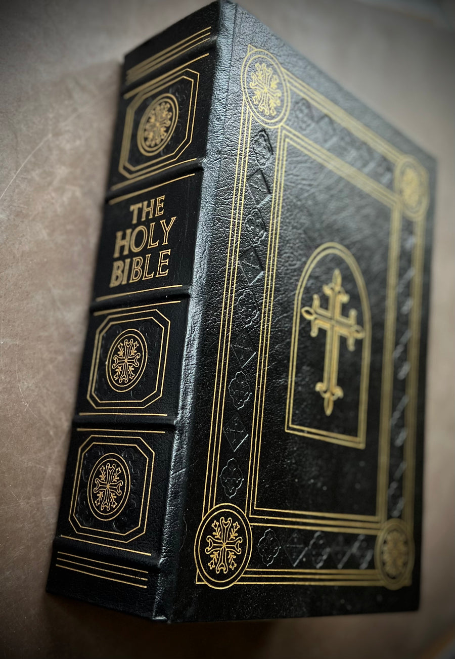 Easton Press- The Holy Bible Containing The Old and New Testaments In The Authorized King James Version