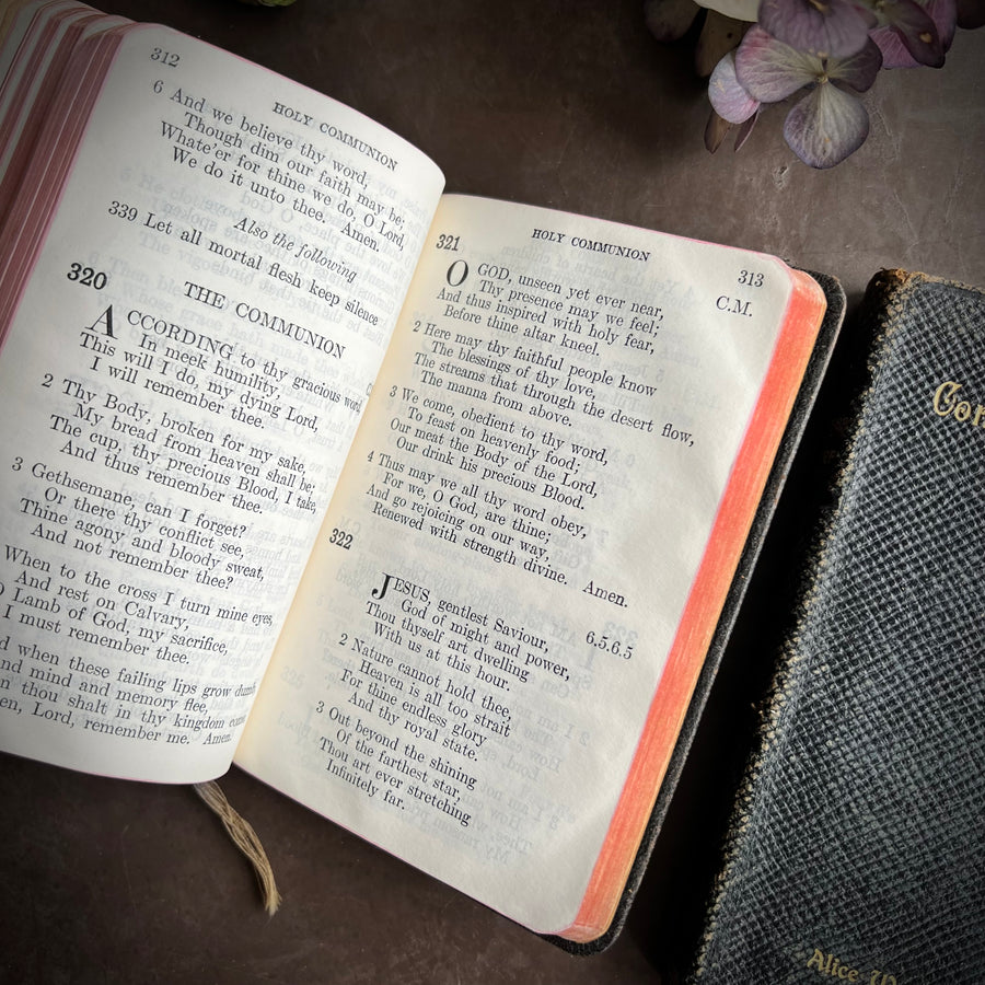 1929,1920 - The Book of Common Prayer & The Hymnal