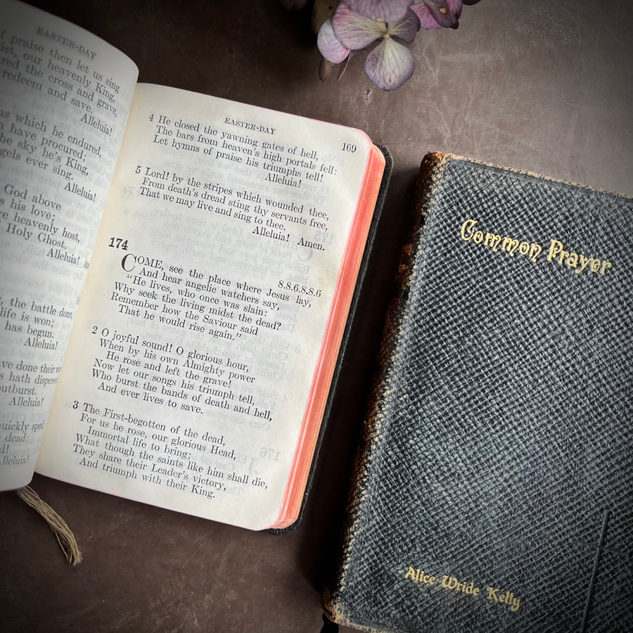 1929,1920 - The Book of Common Prayer & The Hymnal